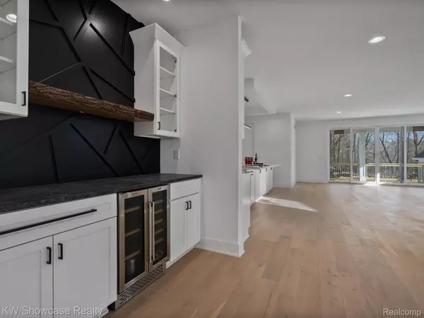 Plymouth, MI 48170,544 DOWNING ST