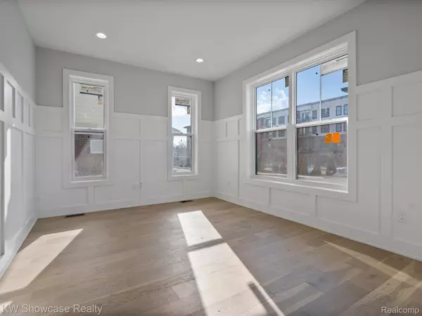 Plymouth, MI 48170,544 DOWNING ST