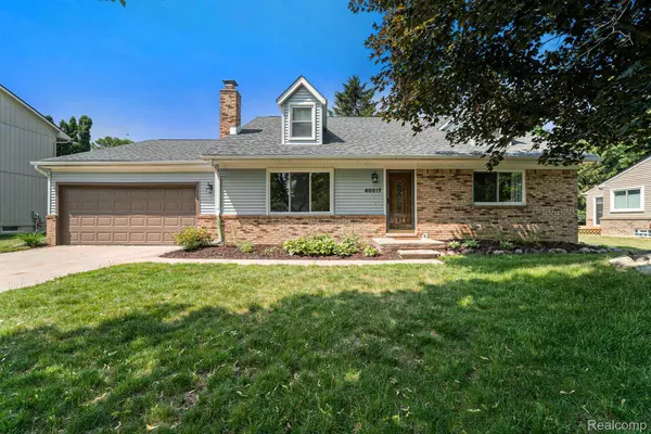 40317 LADENE LN, Novi, MI 48375