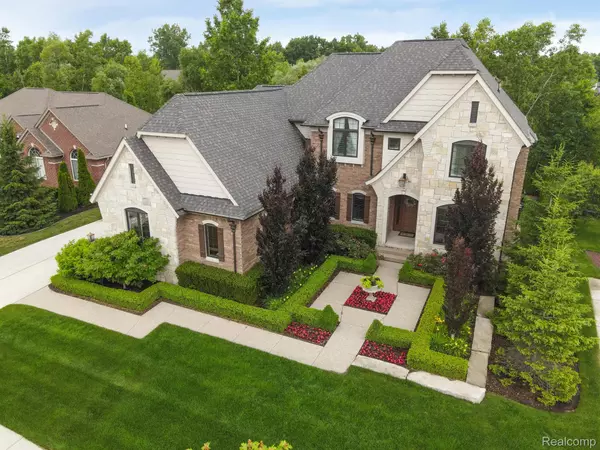 Shelby Twp, MI 48316,6373 SHADYDALE DR