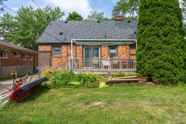 Farmington Hills, MI 48336,23020 TULANE AVE