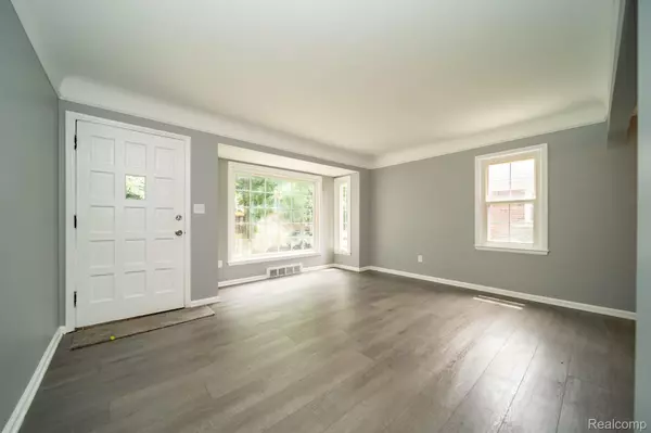 Redford, MI 48240,17675 LENNANE