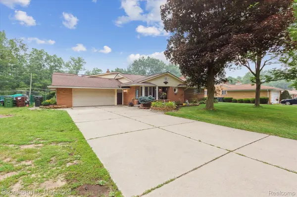 Shelby Twp, MI 48316,4301 SANDY CREEK DR