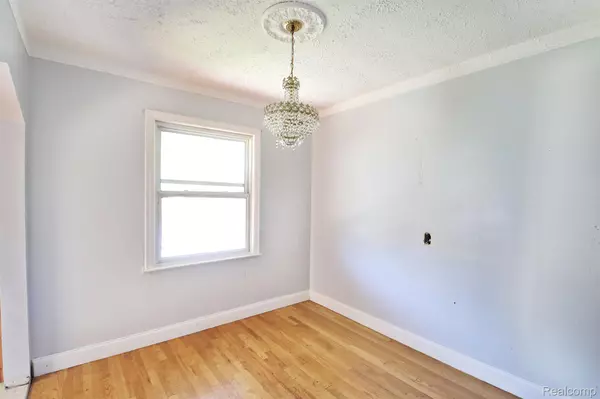 Redford, MI 48239,7247 BRAMELL