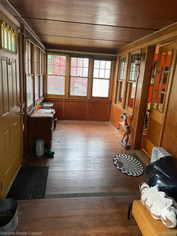 Redford, MI 48239,15550 LOLA DR