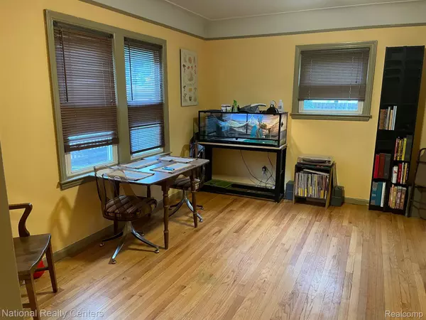 Redford, MI 48239,15550 LOLA DR