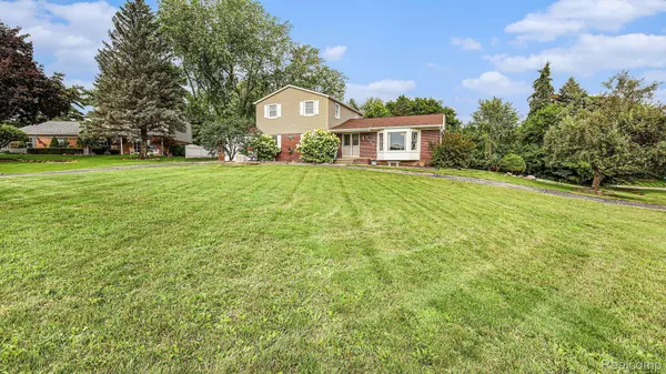 Washington, MI 48095,8583 Fairview CT