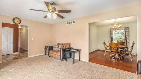 Washington, MI 48095,8583 Fairview CT