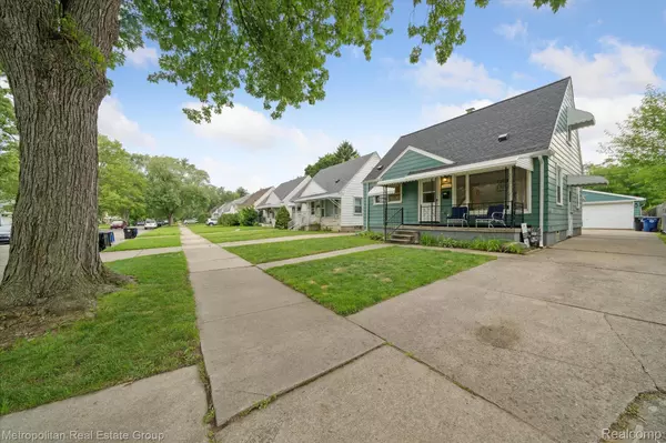 Redford, MI 48240,18434 FOX