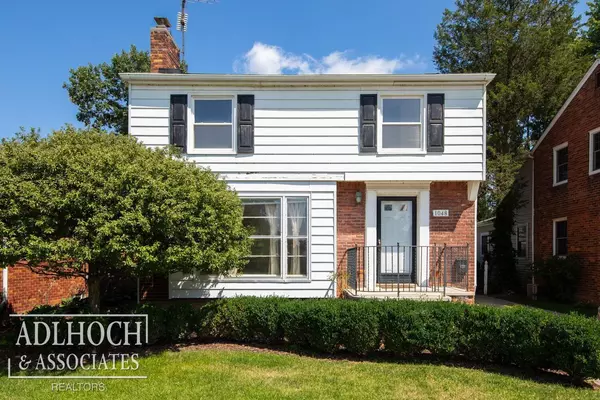 1048 Vernier, Grosse Pointe Woods, MI 48236