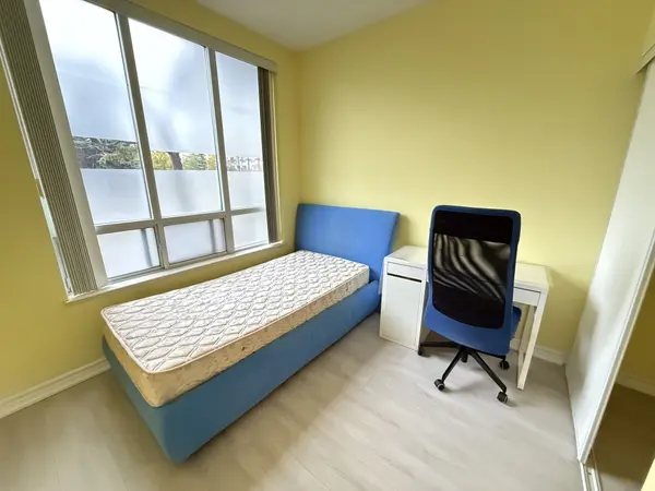 Toronto E07, ON M1S 5L6,5039 Finch AVE E #109