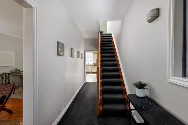 Toronto W01, ON M6R 1H3,165 Galley AVE