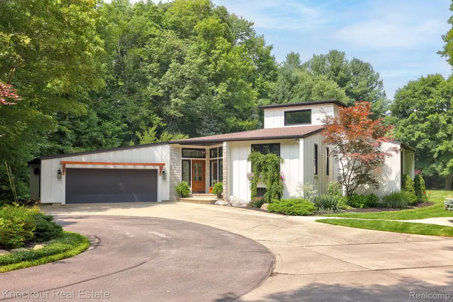 8435 S Beyer RD, Birch Run, MI 48415