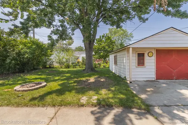 Redford, MI 48239,9149 HEMINGWAY