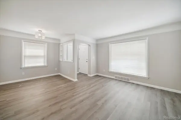 Redford, MI 48239,11696 APPLETON