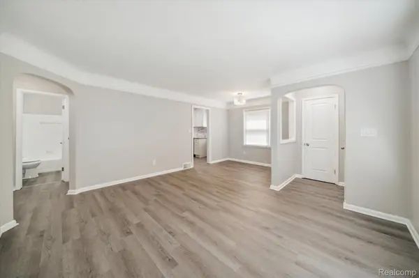 Redford, MI 48239,11696 APPLETON