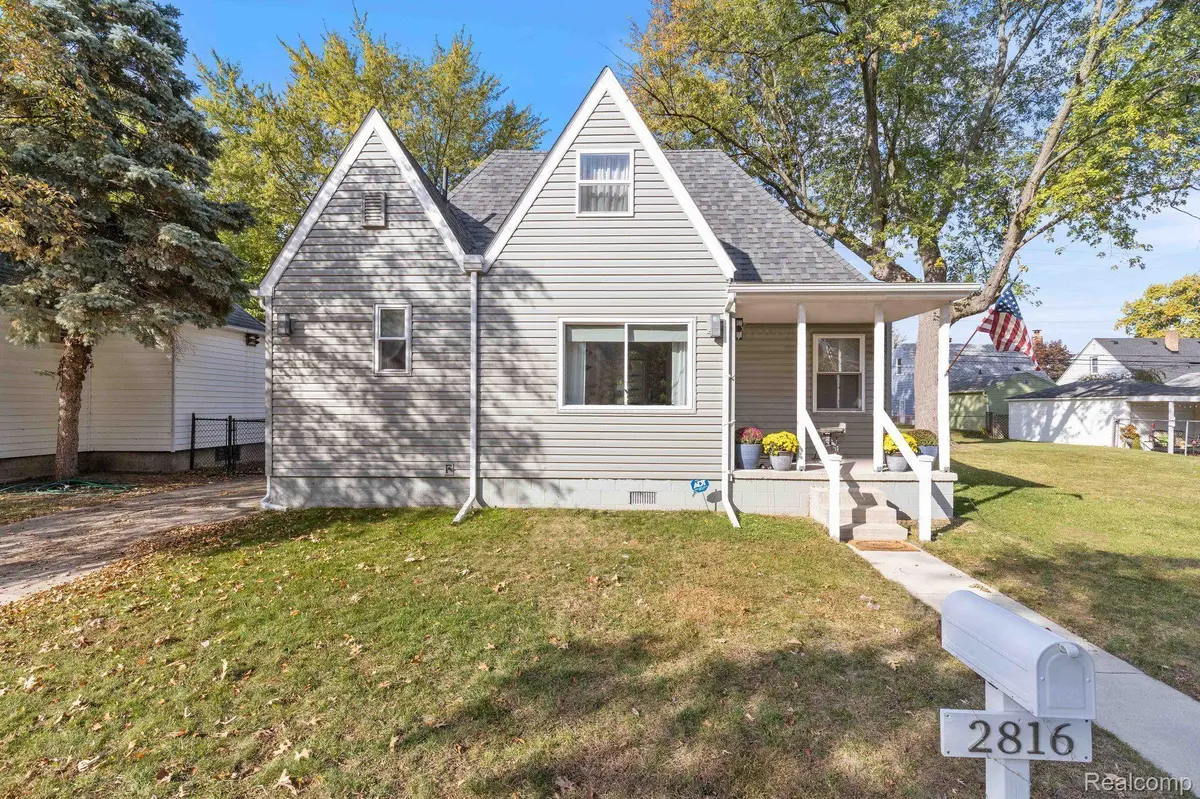 2816 Homeplace ST, Dearborn, MI 48124