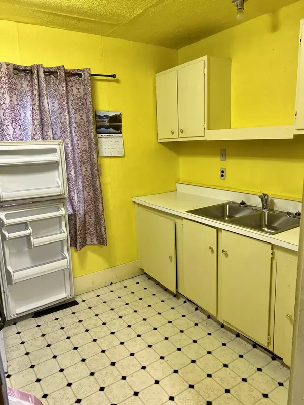 Buchanan, MI 49107,315 Short ST