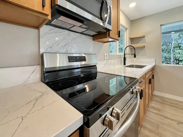 Volcano, HI 96785,11-3312 MOKUNA ST