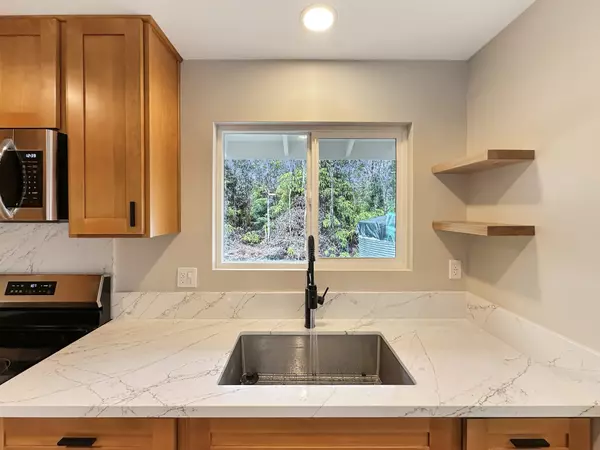 Volcano, HI 96785,11-3312 MOKUNA ST