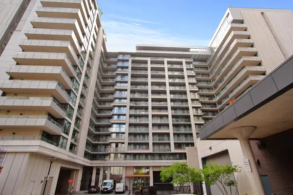 Toronto C01, ON M5G 1P7,111 Elizabeth ST #1118