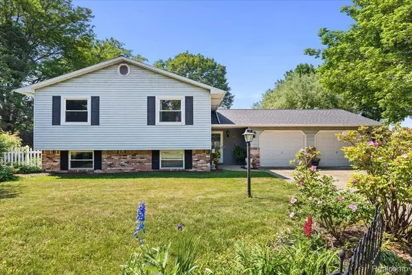 Lapeer, MI 48446,3161 W OREGON RD