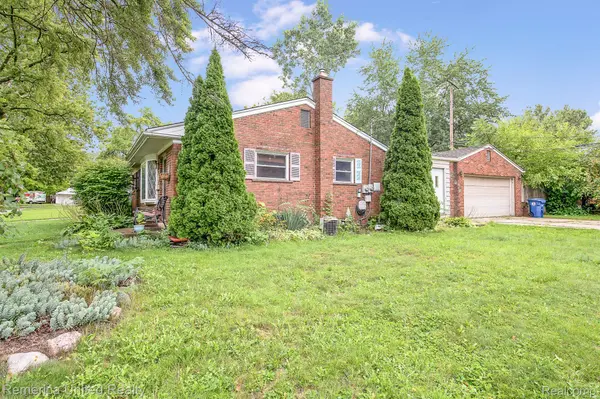 Redford, MI 48239,14165 LUCERNE