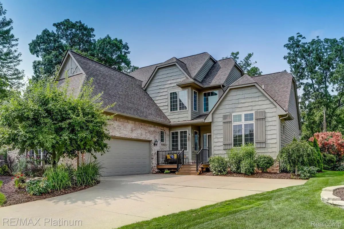 4455 Quebec LN, Genoa Twp, MI 48116