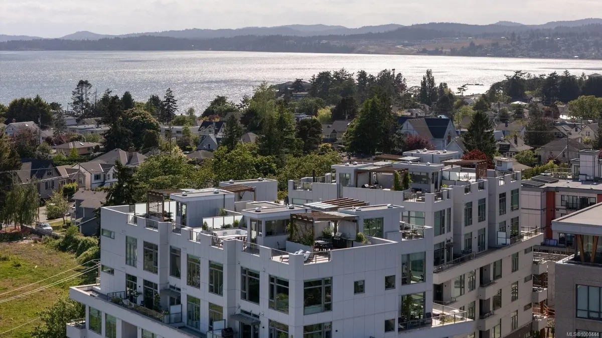 Esquimalt, BC V9A 0H5,1216 Carlisle Ave #602