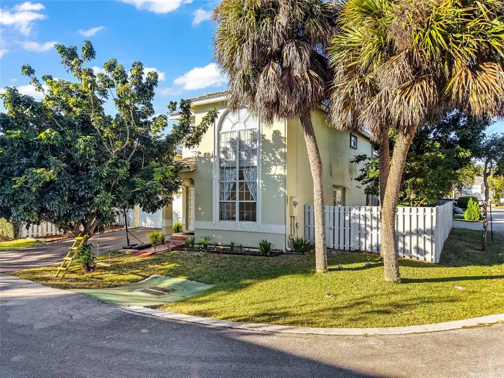 Coconut Creek, FL 33073,5497 NW 44th Way