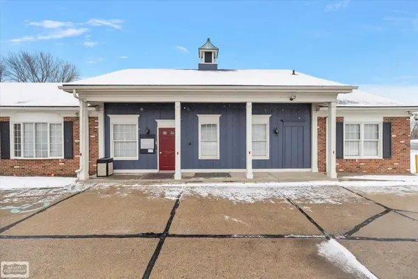 37244 S Groesbeck HWY, Clinton Twp, MI 48036