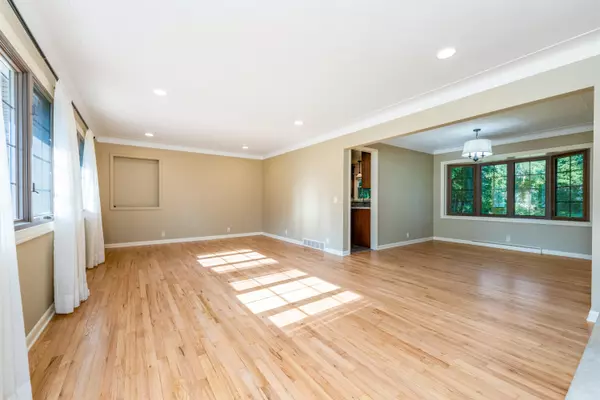 Plainwell, MI 49080,811 Thomas ST