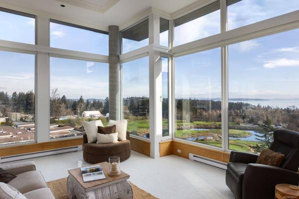 5350 Sayward Hill Cres #604,  Saanich,  BC V8Y 3H9