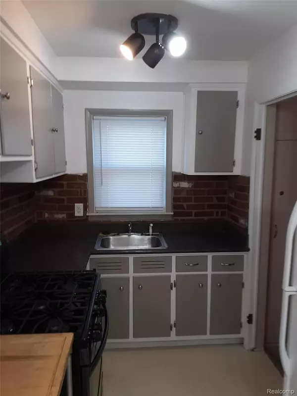 Roseville, MI 48066,25094 WALDORF ST