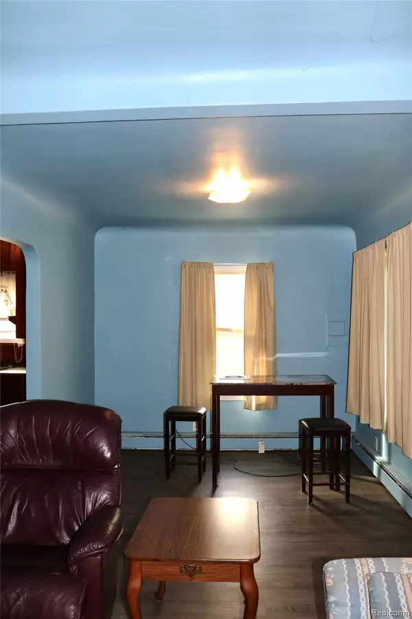 Burton, MI 48509,1029 Adams RD