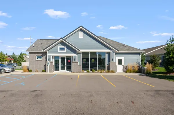 8083 Vineyard Pkwy, Texas Twp, MI 49009