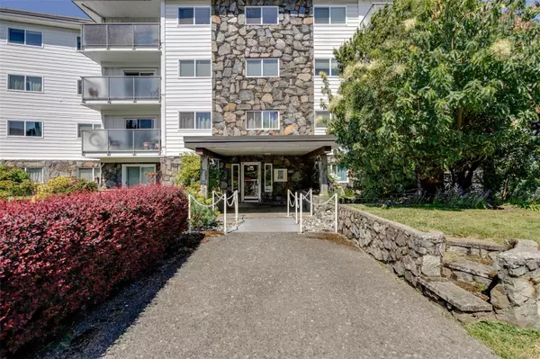 Esquimalt, BC V9A 6W9,848 Esquimalt Rd #208