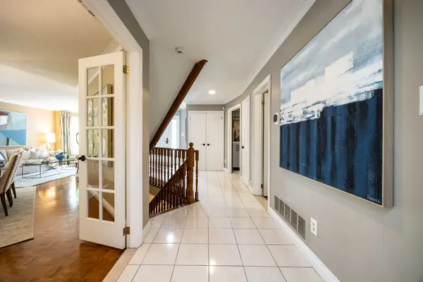 Toronto C04, ON M5M 3J4,315 Yonge BLVD