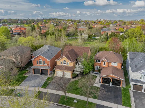 Mississauga, ON L5N 6W5,6515 Alderwood TRL