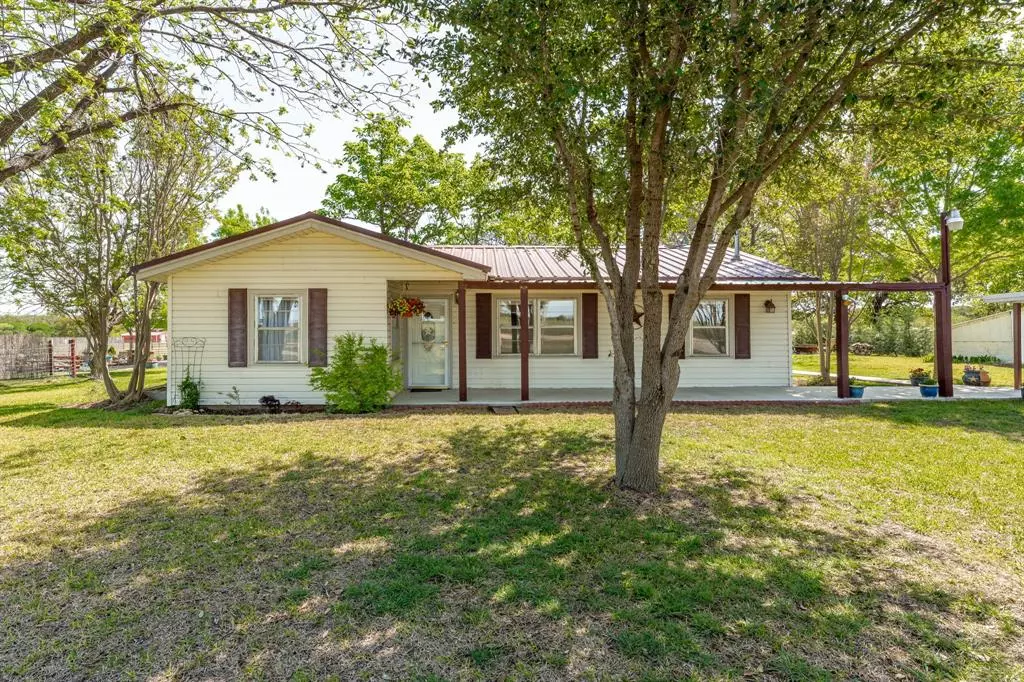 Comanche, TX 76442,800 County Road 322