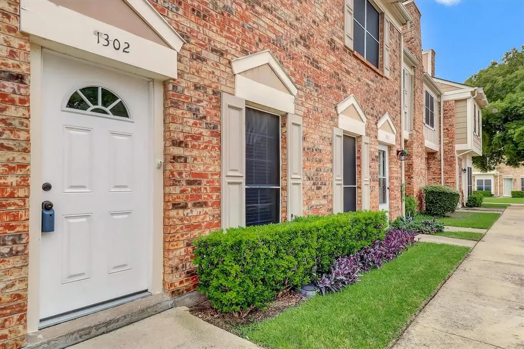 Plano, TX 75074,3801 14th Street #1302