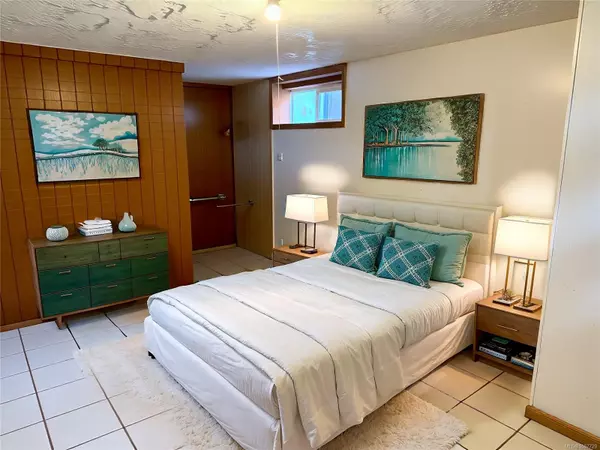 Saanich, BC V8Z 2N9,764 Jasmine Ave