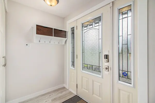 Tanglewood - Grenfell Glen - Pineglen, ON K2G 3W9,406 WOODFIELD DR