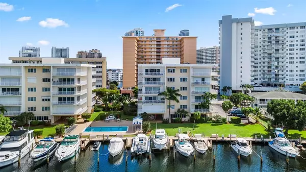 Hallandale Beach, FL 33009,126 Golden Isles Dr #54A