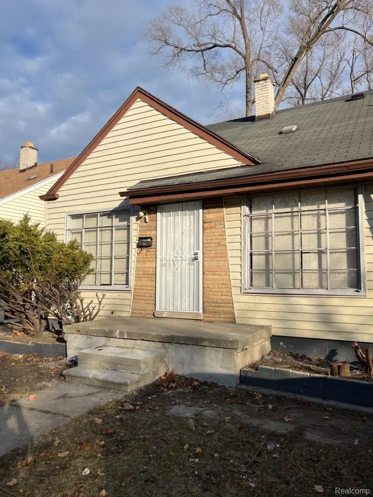 Detroit, MI 48235,19716 FENMORE ST