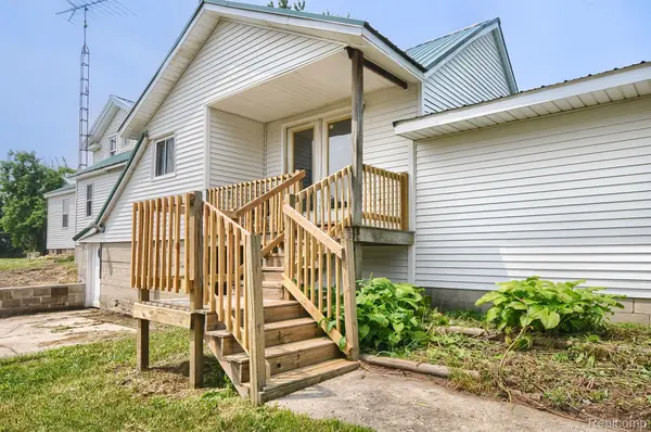 Columbiaville, MI 48421,5638 N  LAKE RD