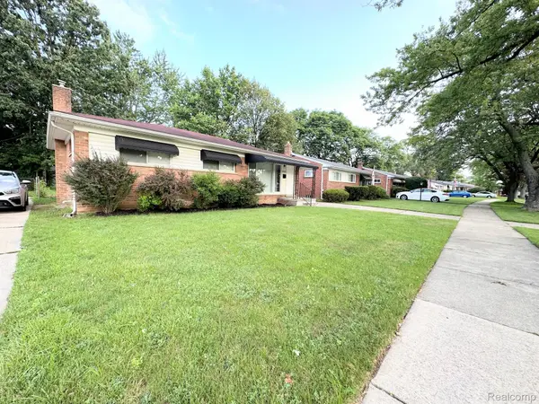 18671 MACARTHUR, Redford, MI 48240