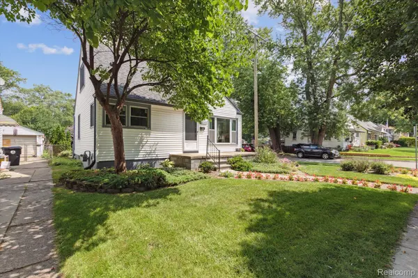 Redford, MI 48240,18602 INDIAN