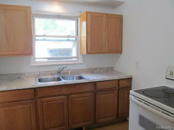 Redford, MI 48240,20149 WOODWORTH