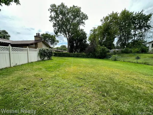 Shelby Twp, MI 48316,53103 SCENIC DR